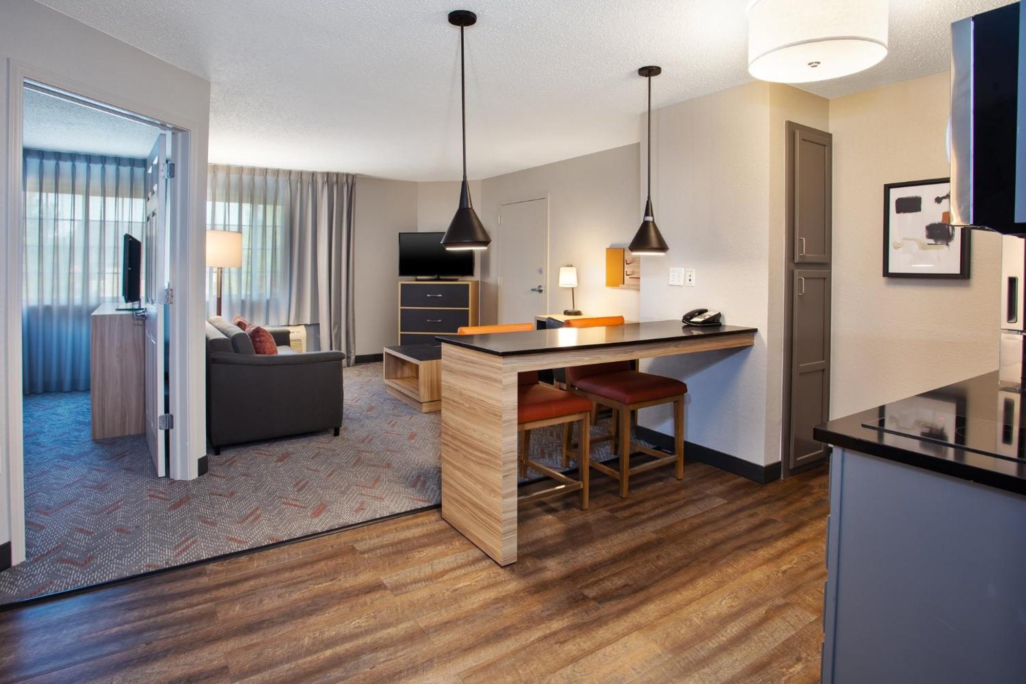 Candlewood Suites Kenosha By Ihg Pleasant Prairie Exterior foto