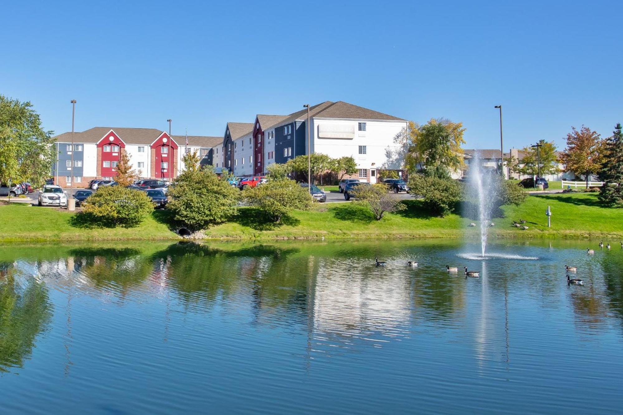 Candlewood Suites Kenosha By Ihg Pleasant Prairie Exterior foto