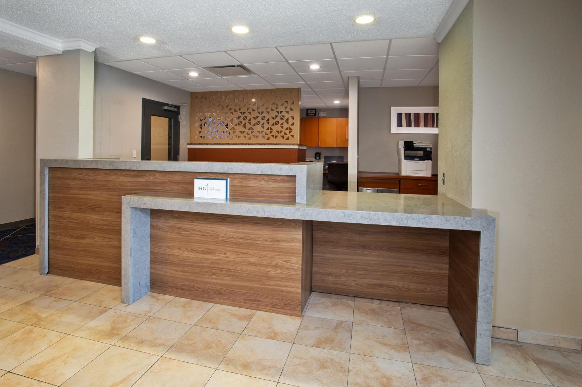 Candlewood Suites Kenosha By Ihg Pleasant Prairie Exterior foto